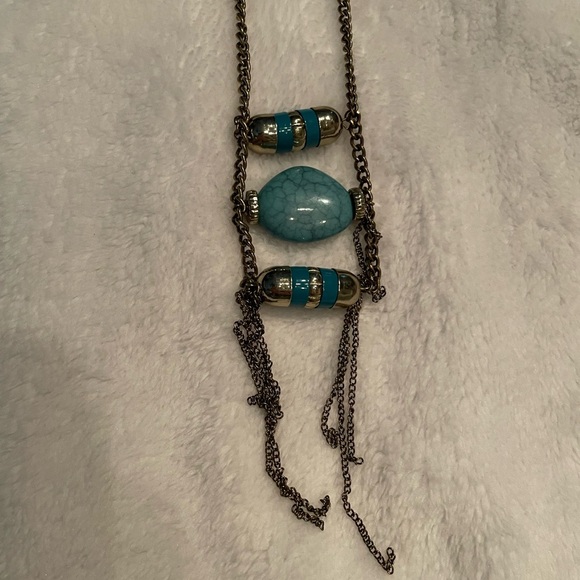 Gold and turquoise NWT necklace - Picture 6 of 9